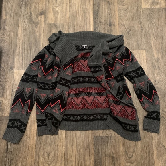 Patterned Sweater - Picture 3 of 5